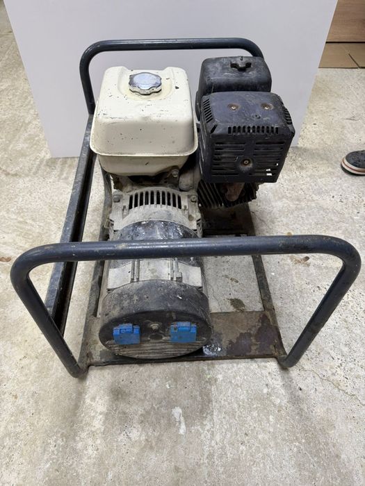 Generator 7 KW motor honda