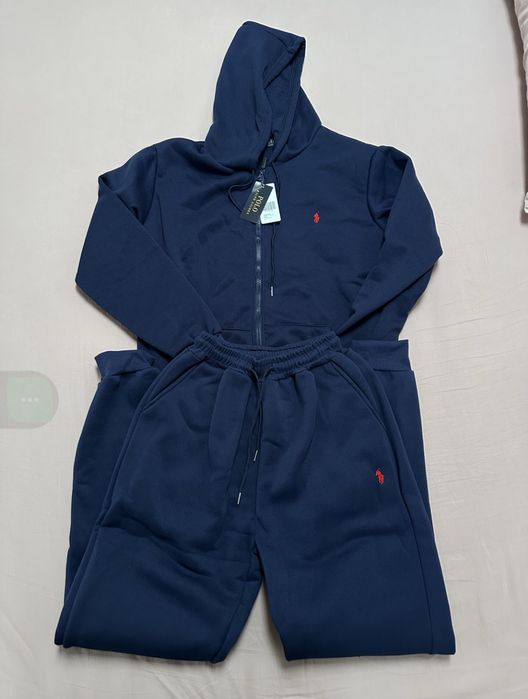 Compleu ralph Lauren 200ron (Nu trimit fără avans)