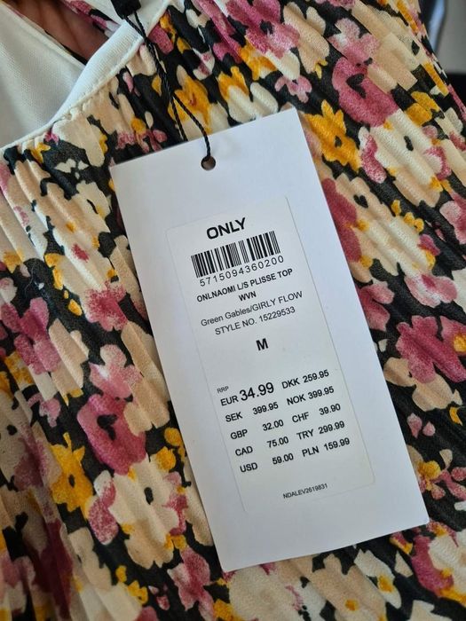 Нова блуза Only, размер М
Цена 20 лв
Спиди/ Еконт