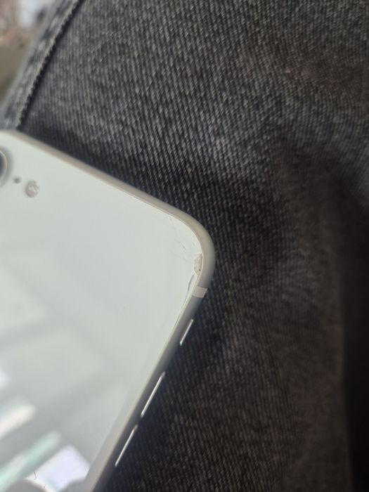 продам или обменяю айфон се2 Iphone se2