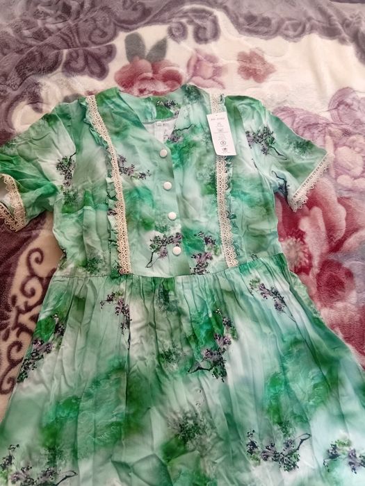 Платье зеленого цвета