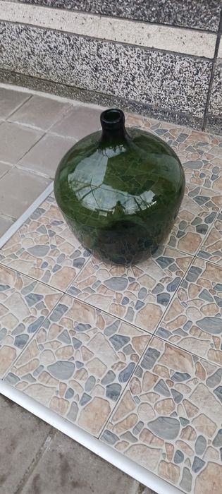 Плетени стъклени дамаджани за ползване