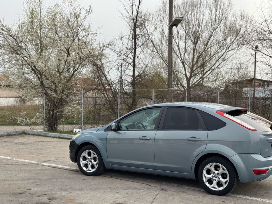 Vand ford focus 2008 cumparat de nou