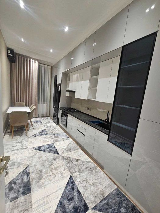 *Royal House 2ком квартира  Ш.Руставелли в центре 54м2 Евро под сдачу