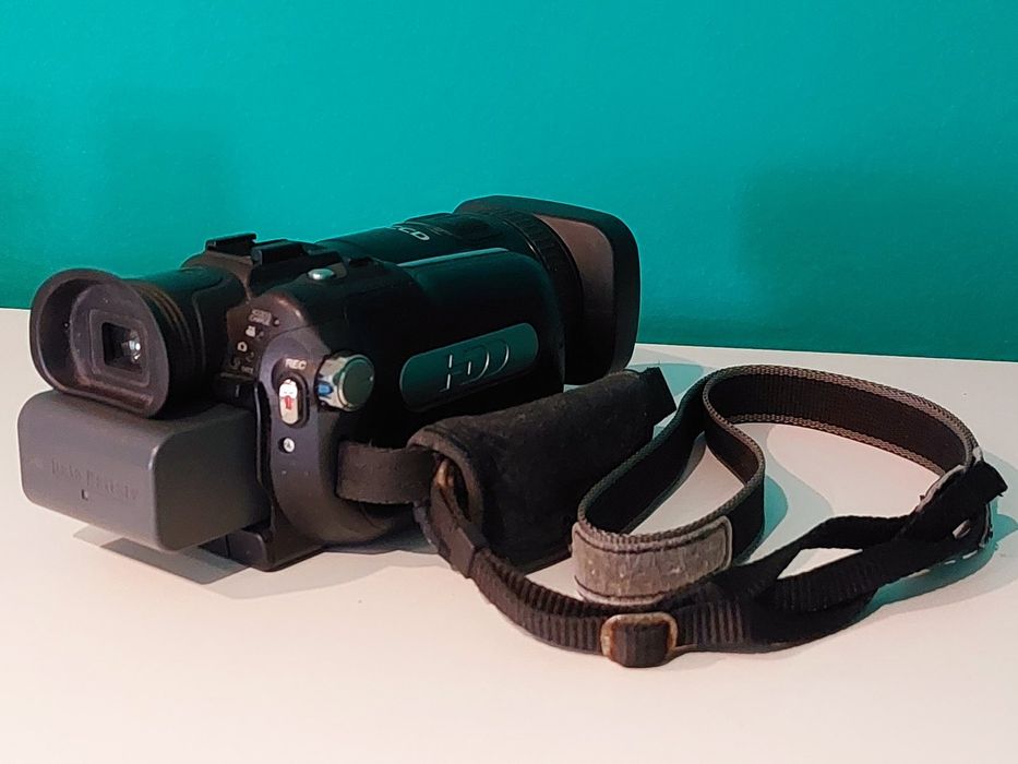 Видеокамера JVC Full HD