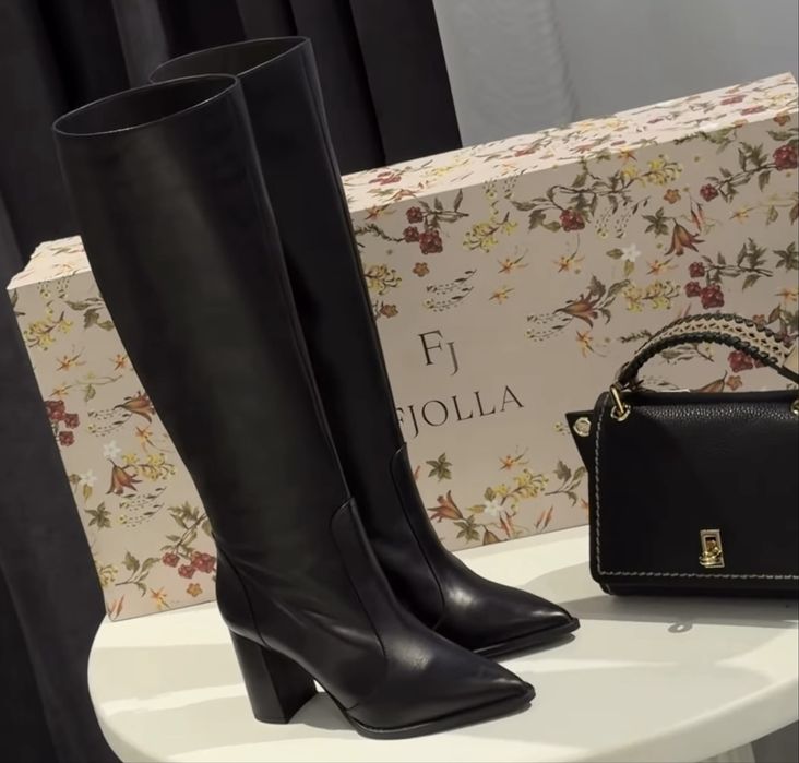 Шикарные сапоги Италия