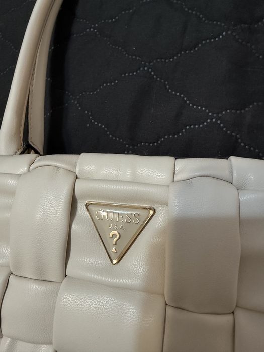 Оригинална чанта GUESS