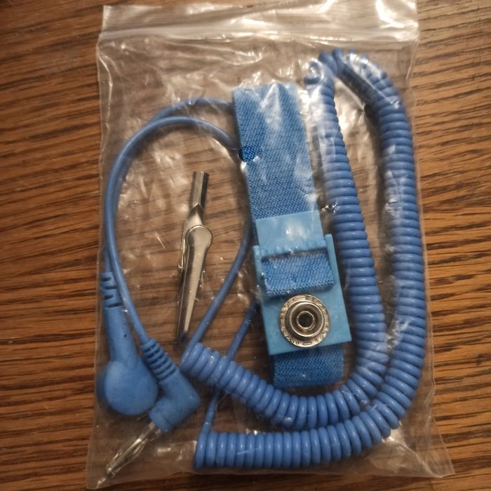 Bratara antistatica pentru electronica, noua