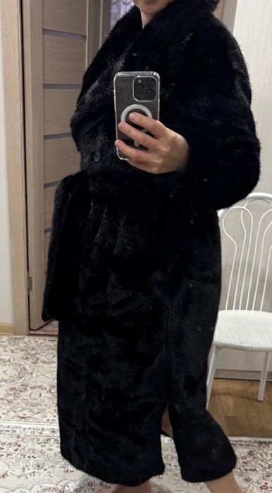 Продам Шубу ( ЭКО мех )