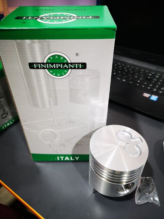 Piston pistoane tractor fiat 315.415fiat 312. 211 fiat 215 tractor uti