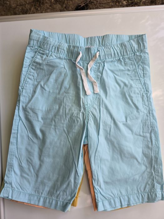 Pantaloni scurți H&M mărimea 134