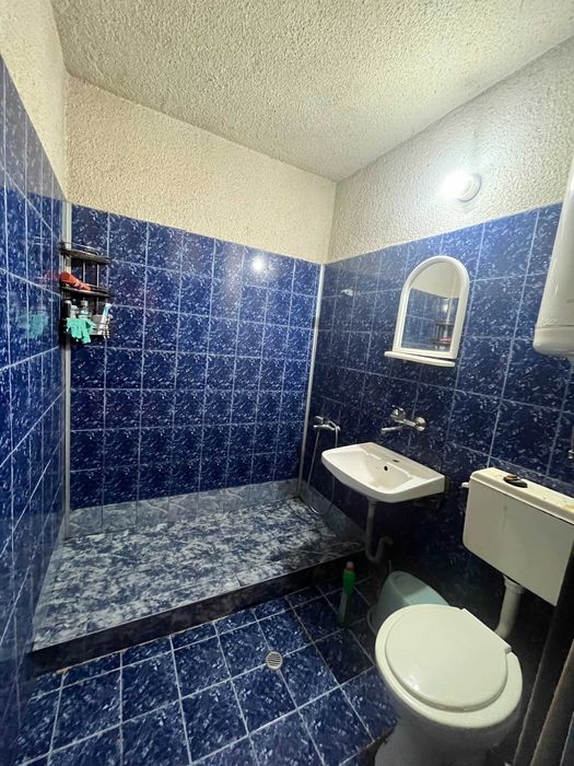 Дава се под наем Тристаен апартамент в София, Сухата река - 140 кв.м за 199.41 € - Снимка #1