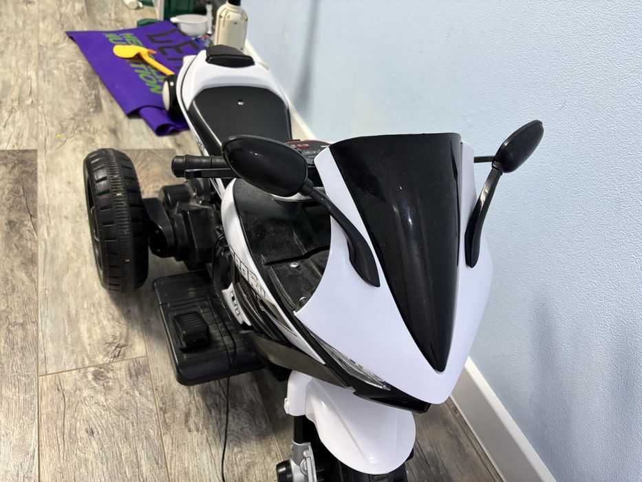 Электромобиль мотоцикл