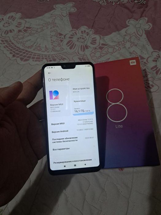 Xiaomi MI 8 Lite 6/128GB Black Karobka Flagman Holati Yaxshi Otlichni