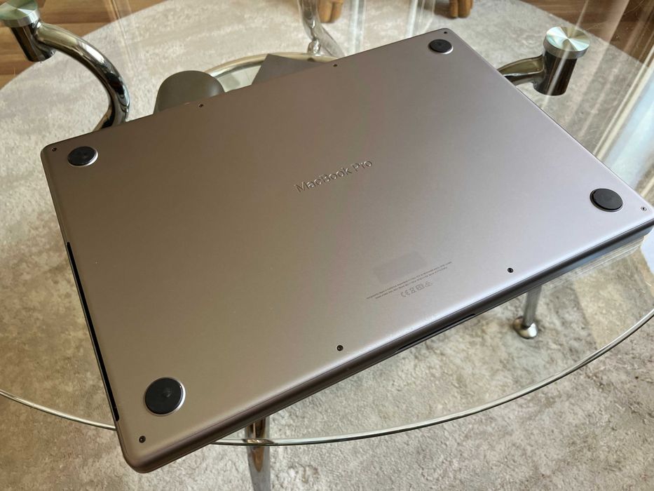 Macbook Pro M1 Pro 16" 2021 (16GB RAM, 1TB SSD)
