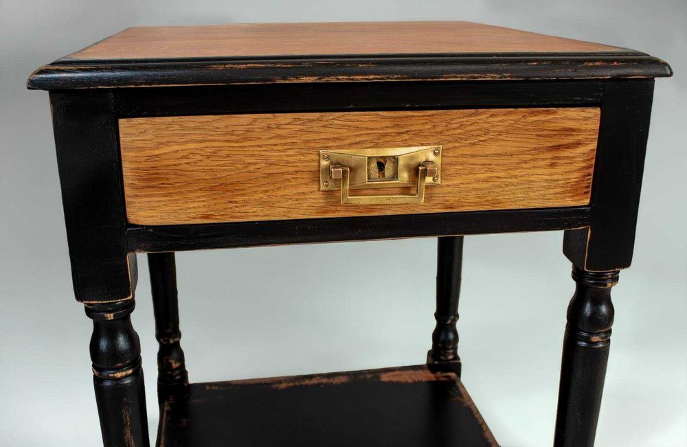 Noptieră stejar unicat – finisaj manual