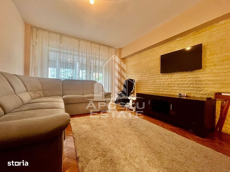 Apartament 3 camere, zona Vlaicu