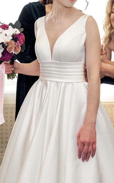 Rochie mireasa tafta