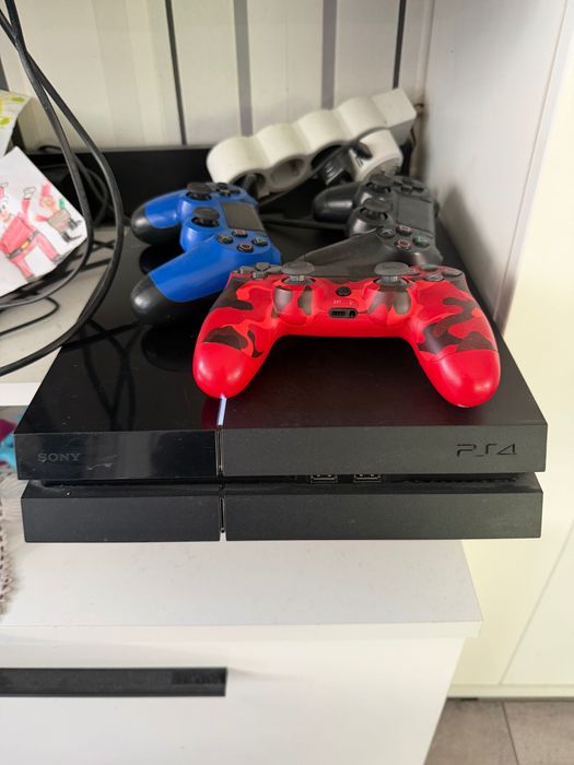 Продавам playstation 4