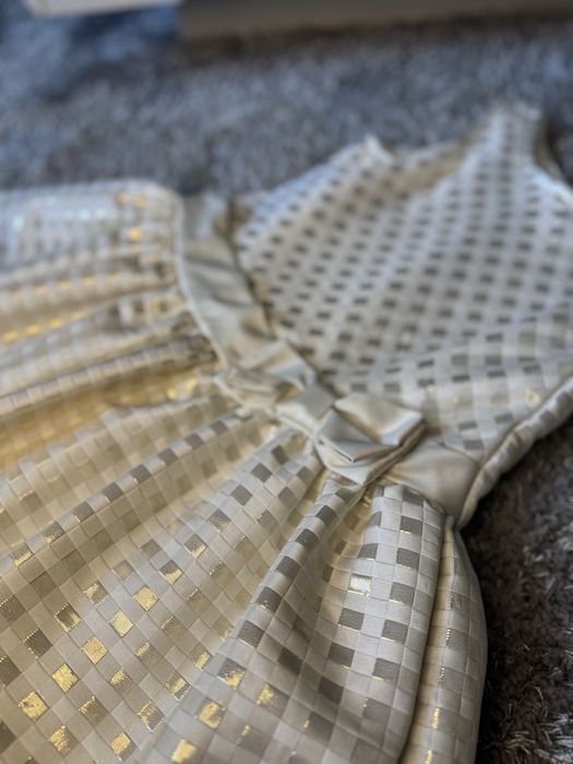 Елегантна детска рокля