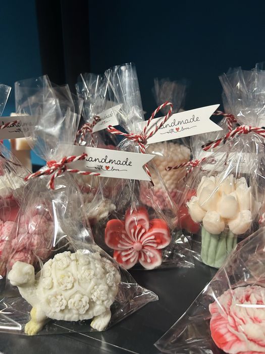 Mărțișoare  parfumate din ceară naturală de soia 100%