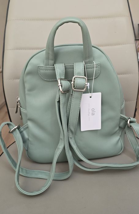 Нова раница цвят мента