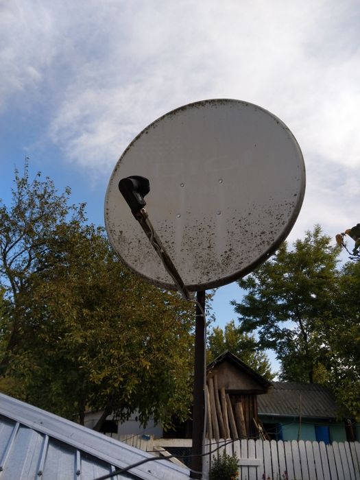 Antena parabolica Digi Satelit cu LNB si suport