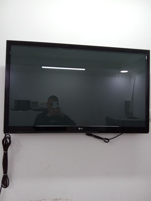 Телевизор Бу  LG