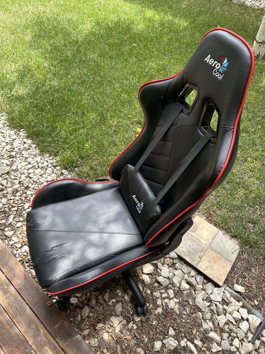 Продам стул AeroCool