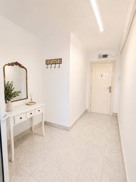 Apartament 3 camere de vânzare / schimb – Calea Craiovei