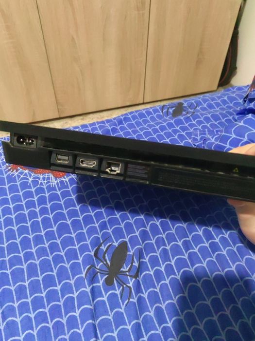 Playstation 4 Slim