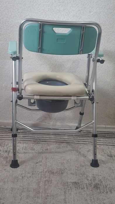 Санитарный  стул