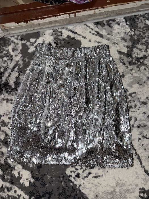 Юбка с пойетками размер s-m