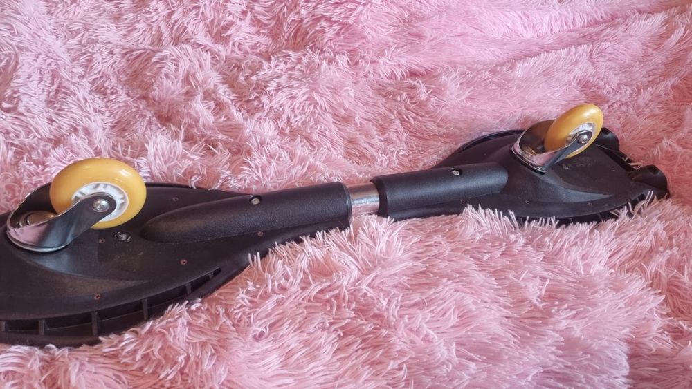 Двухколесный скейтборд