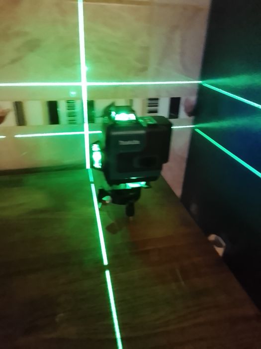 Nivel laser makita 16 linii
