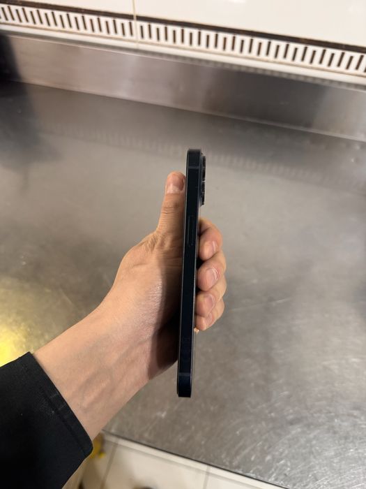 Iphone 13/128 idial