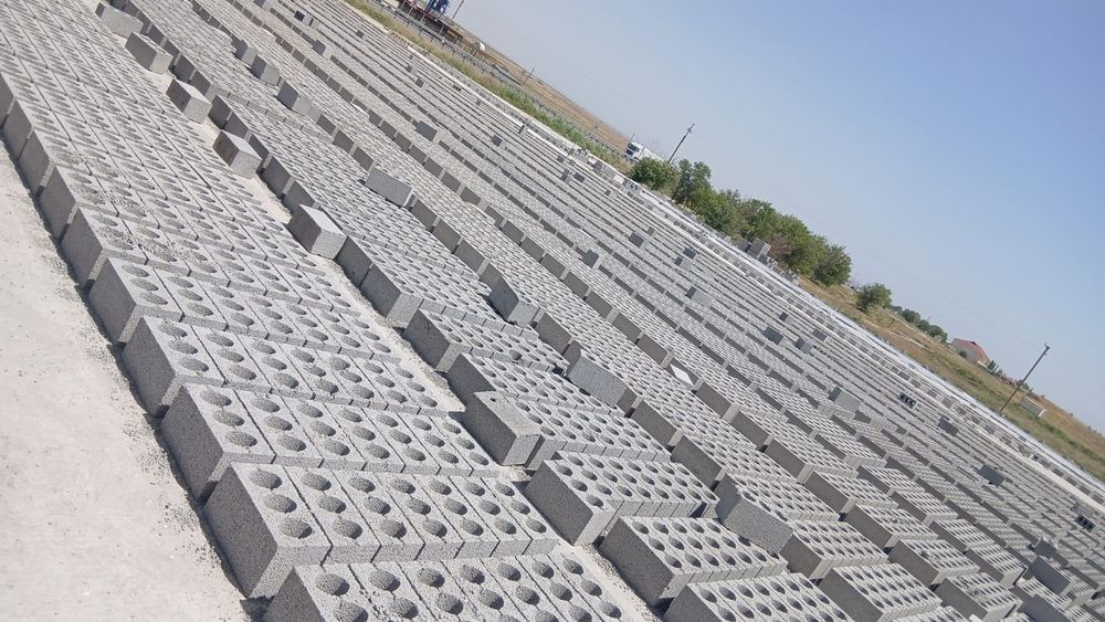 Шлакоблок прессовный