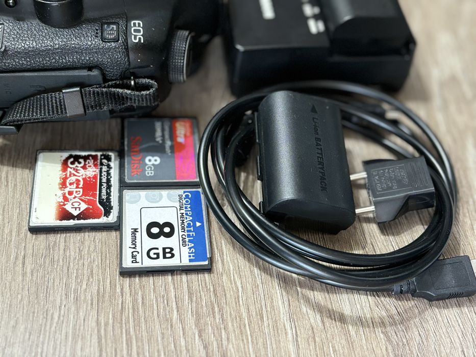 Фотоаппарат Canon eos 5D mark 2