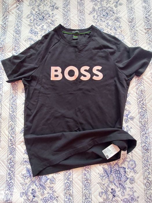 Tricou Boss , Mărimea M, nou