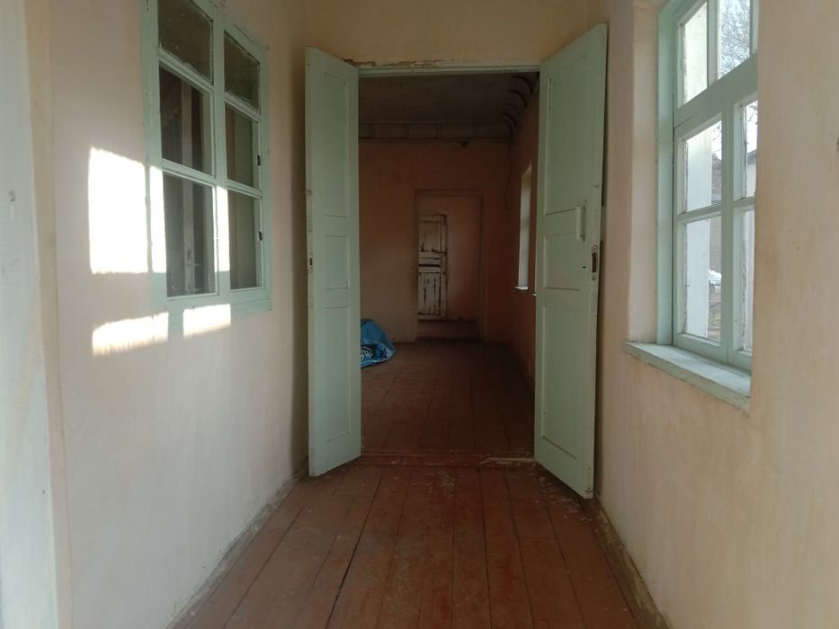 uy sotiladi 8 sotix tashmorya sentirda