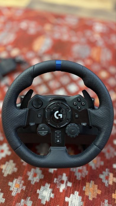 Игровой контроллер Logitech G923 + педали + driving force shifter