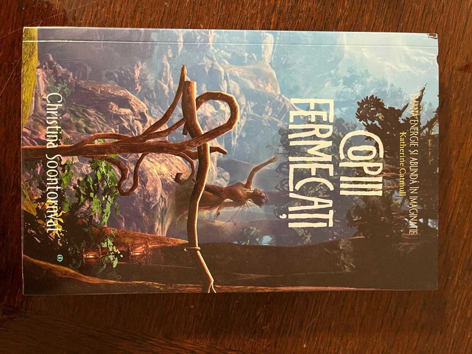 Vând carti pentru copii/ adolescenti