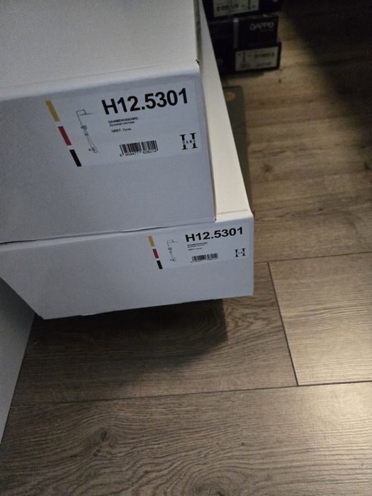 Душевая стойка Hans