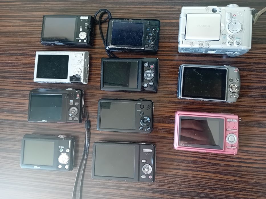 Aparate foto DEFECTE