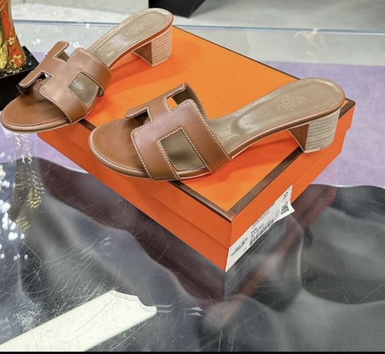 Sandale Hermes Oasis, maro, masura 38, impecabile, noi