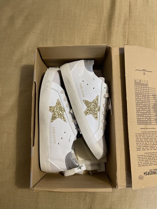 Adidasi dama golden goose