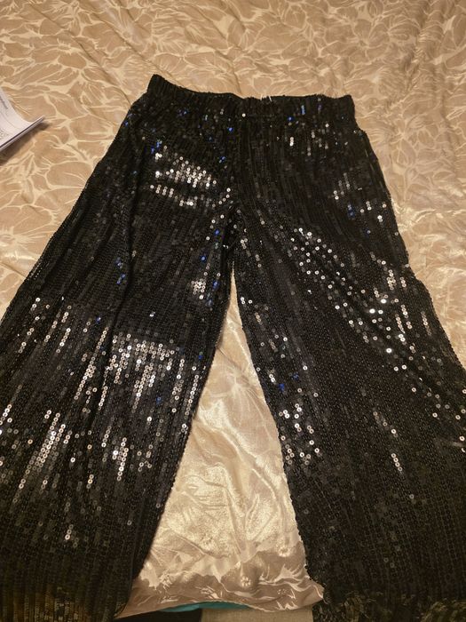 Vand pantaloni de ocazie cu paiete