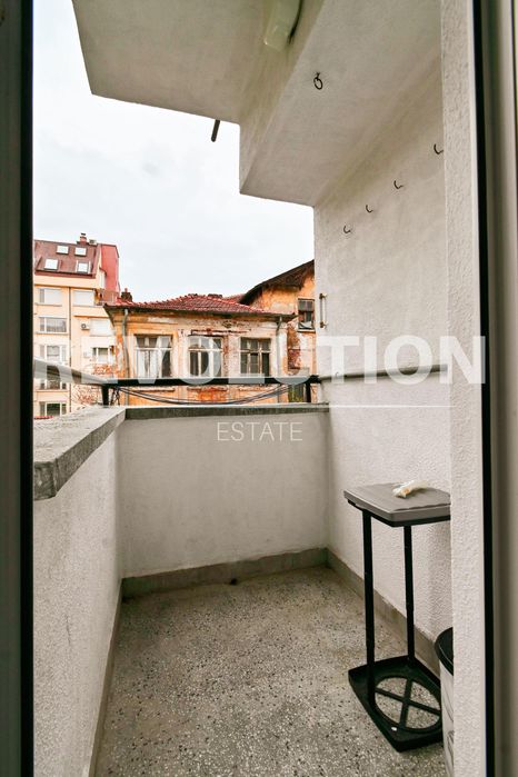 Двустаен апартамент в Центъра на София.