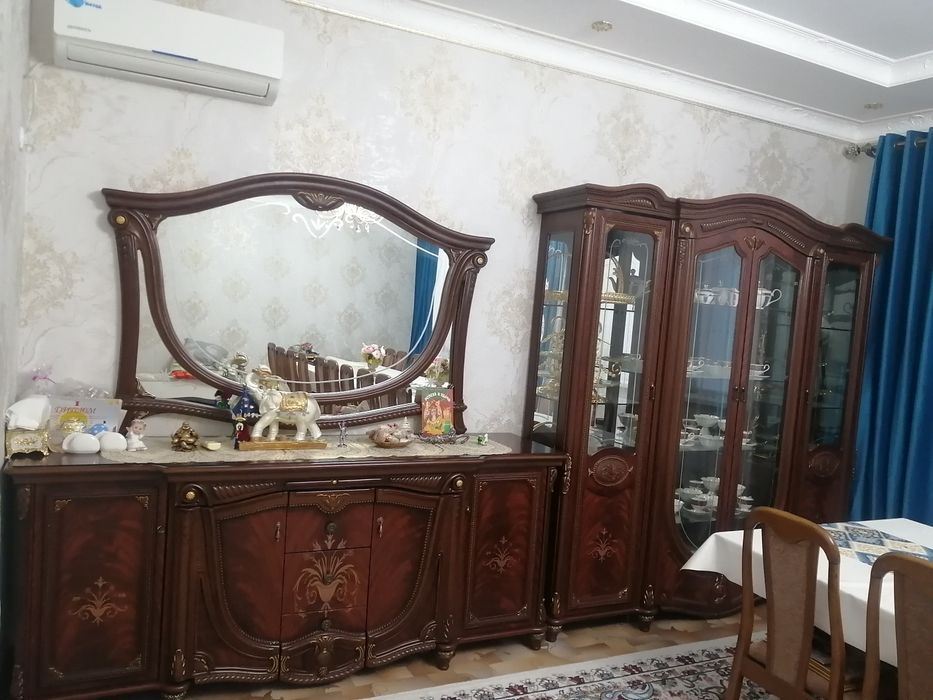 Продам гарнитур для зала