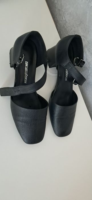 Продам шикарные туфельки